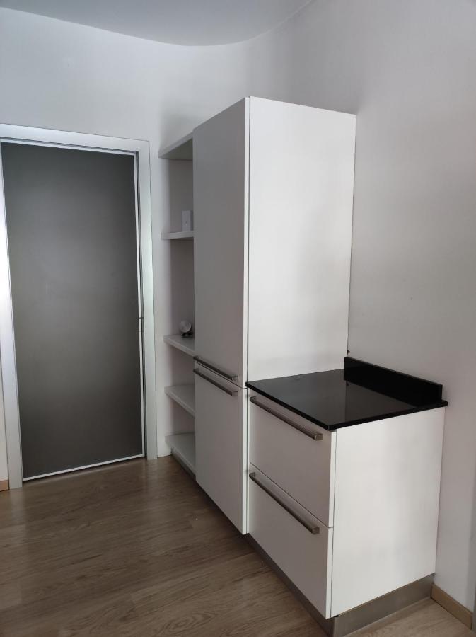Appartement Qu4Ttro à Riva del Garda Extérieur photo