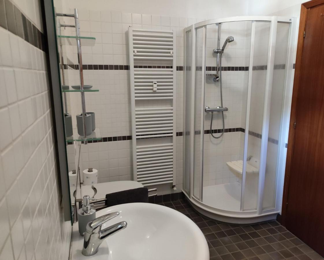Appartement Qu4Ttro à Riva del Garda Extérieur photo